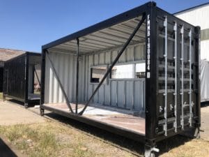 ショップ用20フィートコンテナを3台出荷しました | コンテナハウス 